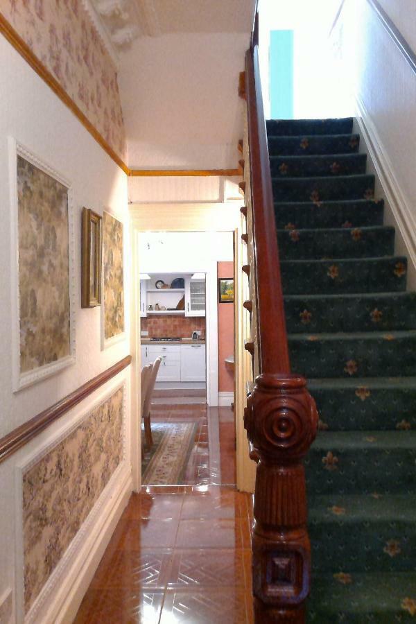 Hôtel Beautiful Victorian House à Cardiff Extérieur photo