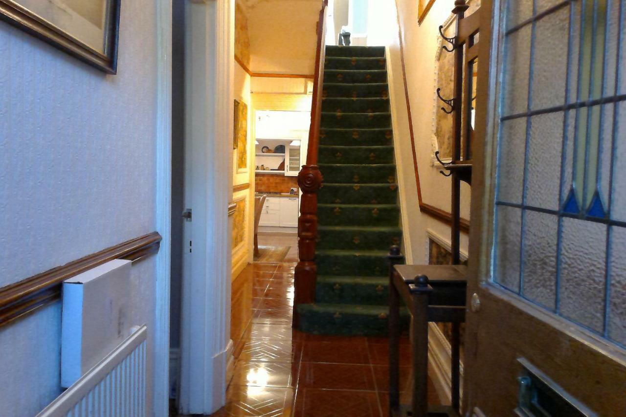 Hôtel Beautiful Victorian House à Cardiff Extérieur photo